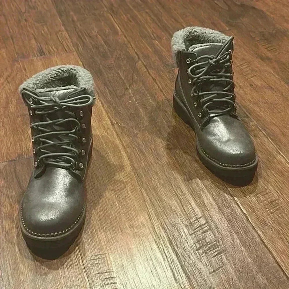 Size 8 - Esprit Candis Grey Faux Leather Faux Fur Trim Womens Ankle Boots - Picture 13 of 16